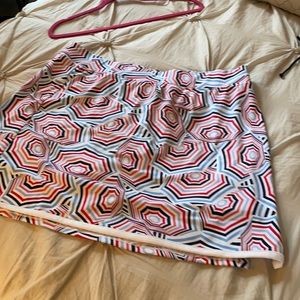 Women’s skort. White multi.